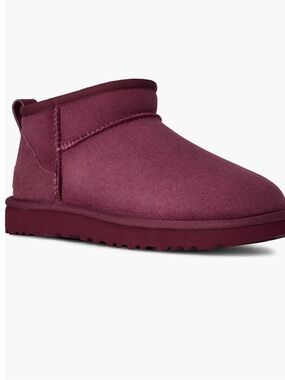 UGG ultra mini size 7